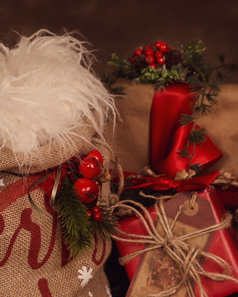 Christmas bag and gifts with dark brown background - Newborn digital backdrop - psd with layers