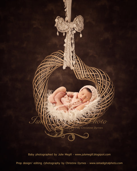 Heart with dark background - Newborn digital backdrop /background